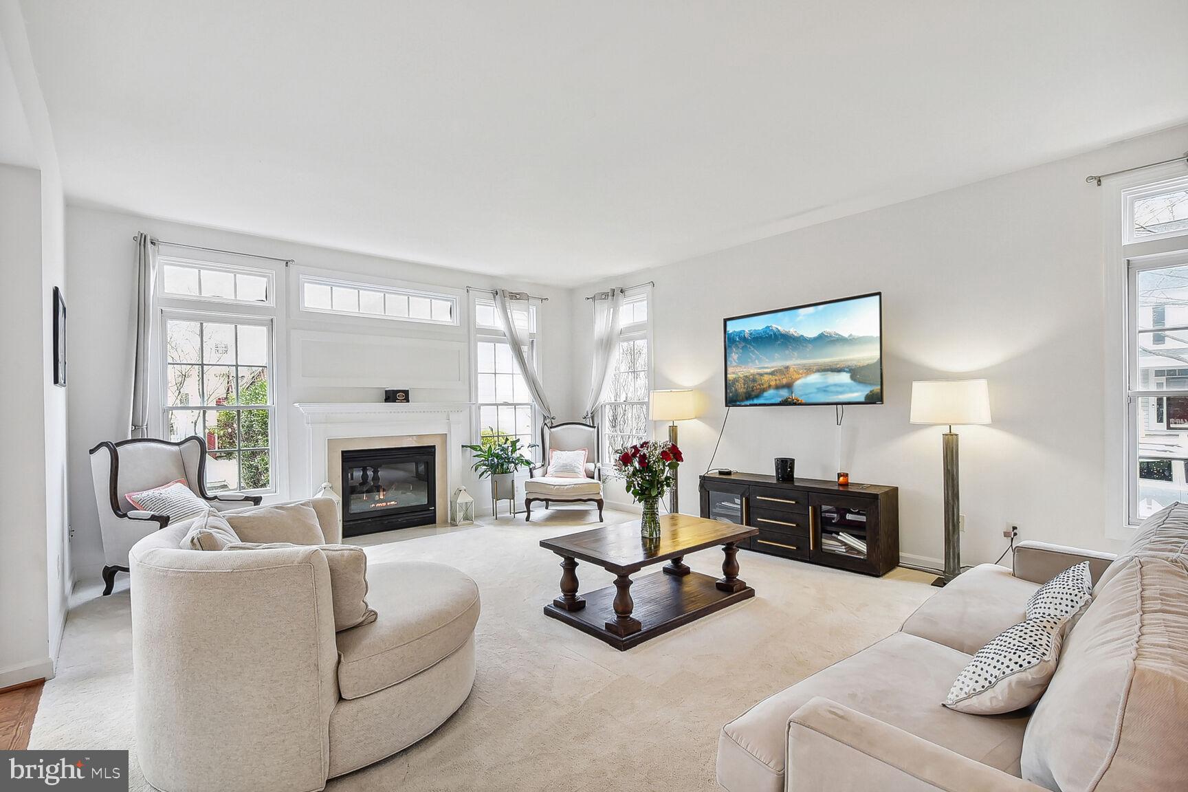 LAKELANDS - Residential