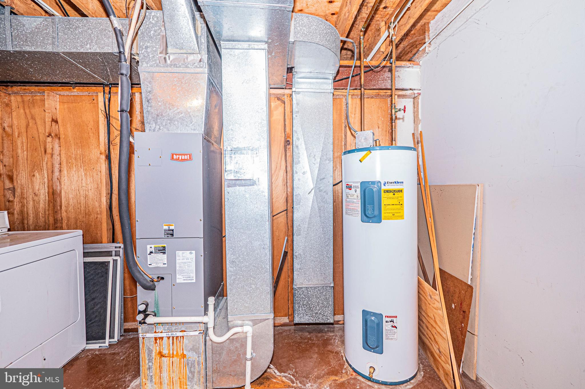 ROCKSHIRE TOWNHOMES - Residential