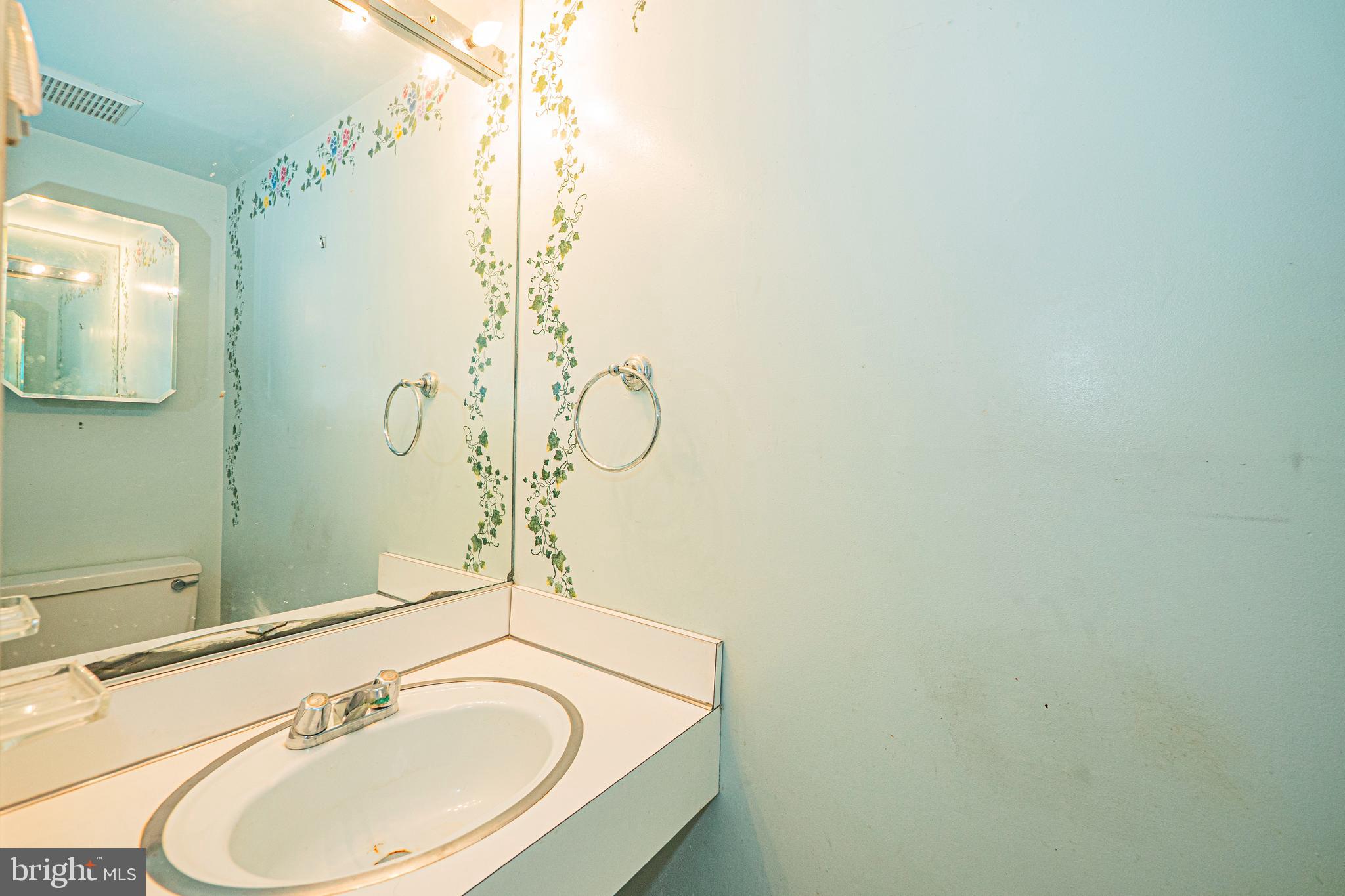 ROCKSHIRE TOWNHOMES - Residential