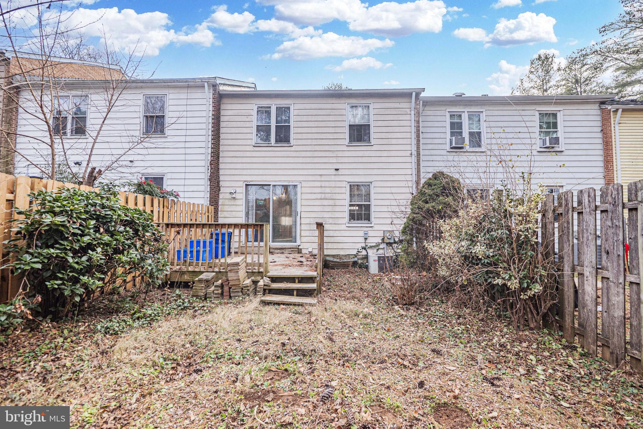 ROCKSHIRE TOWNHOMES - Residential