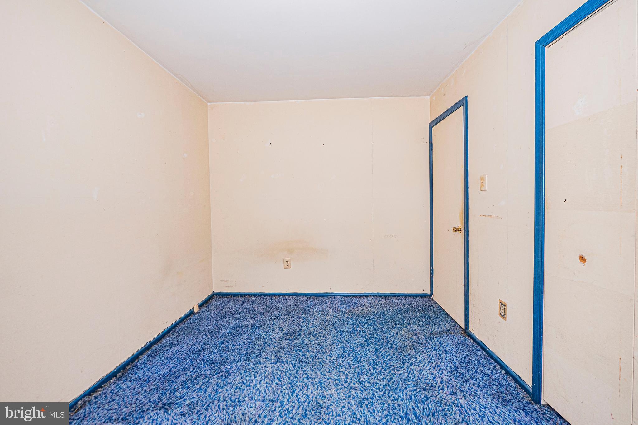 ROCKSHIRE TOWNHOMES - Residential