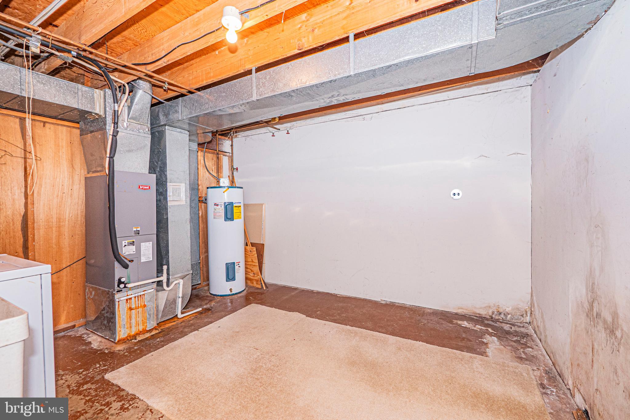 ROCKSHIRE TOWNHOMES - Residential