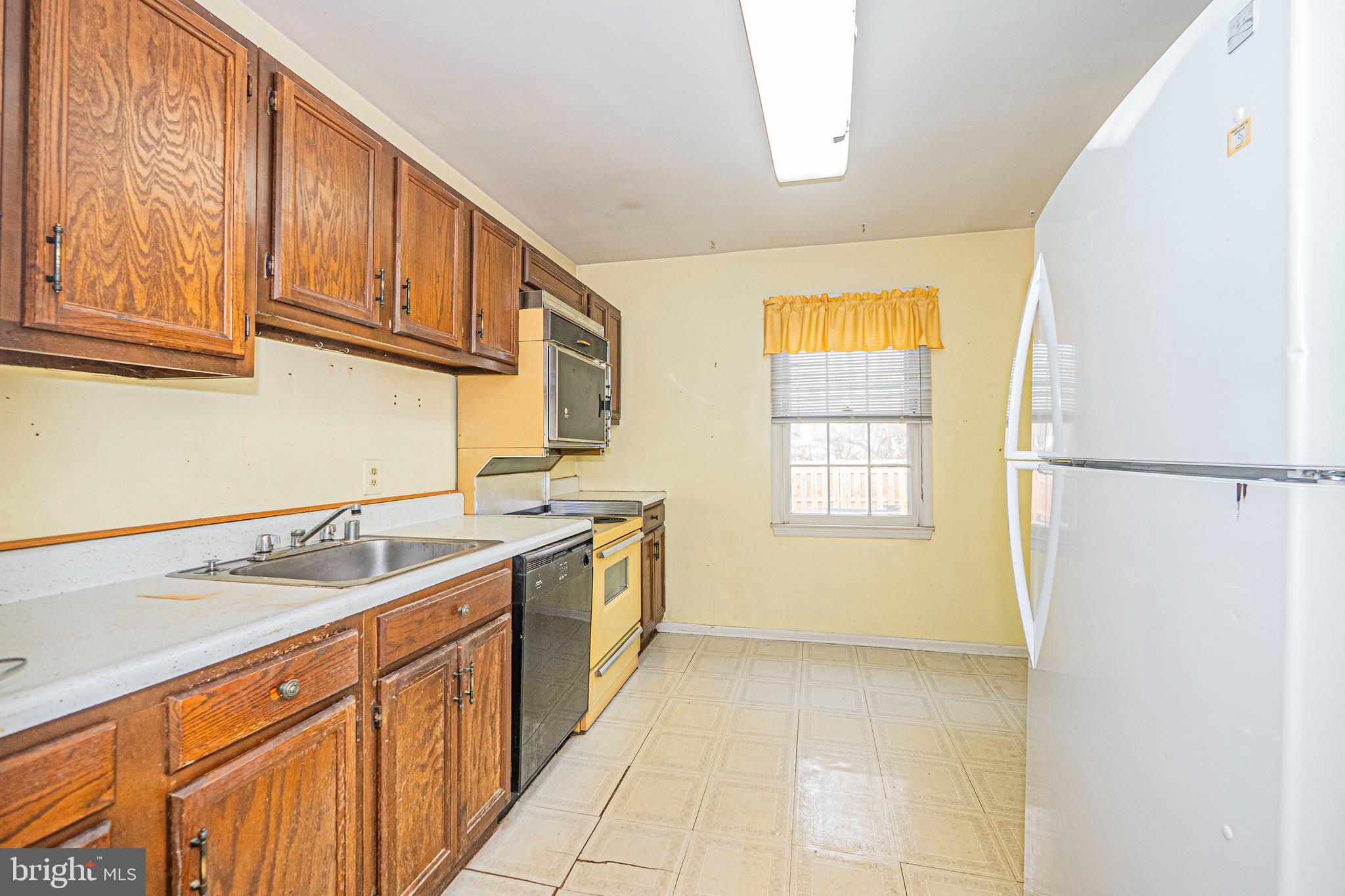 ROCKSHIRE TOWNHOMES - Residential