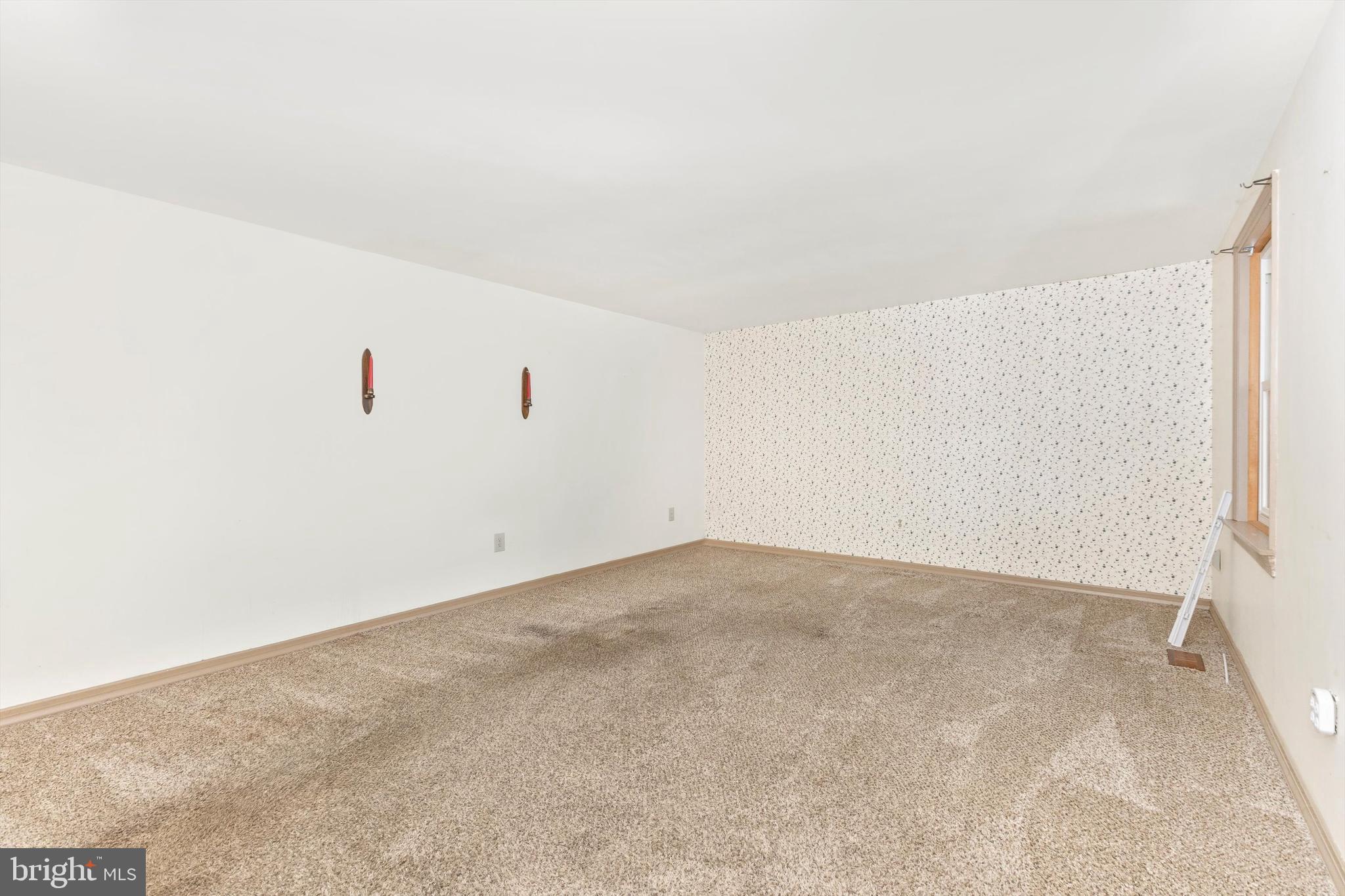 UTICA MILLS FARMETTES - Residential