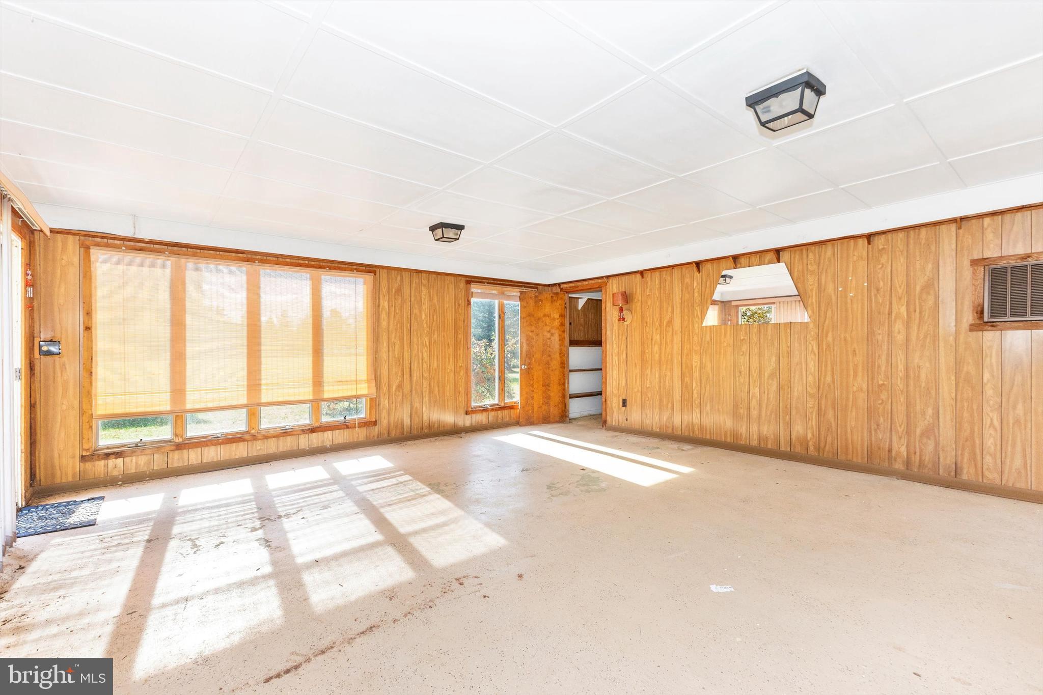 UTICA MILLS FARMETTES - Residential