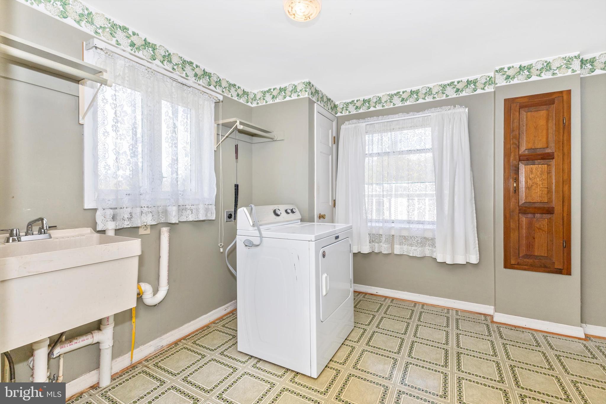 UTICA MILLS FARMETTES - Residential