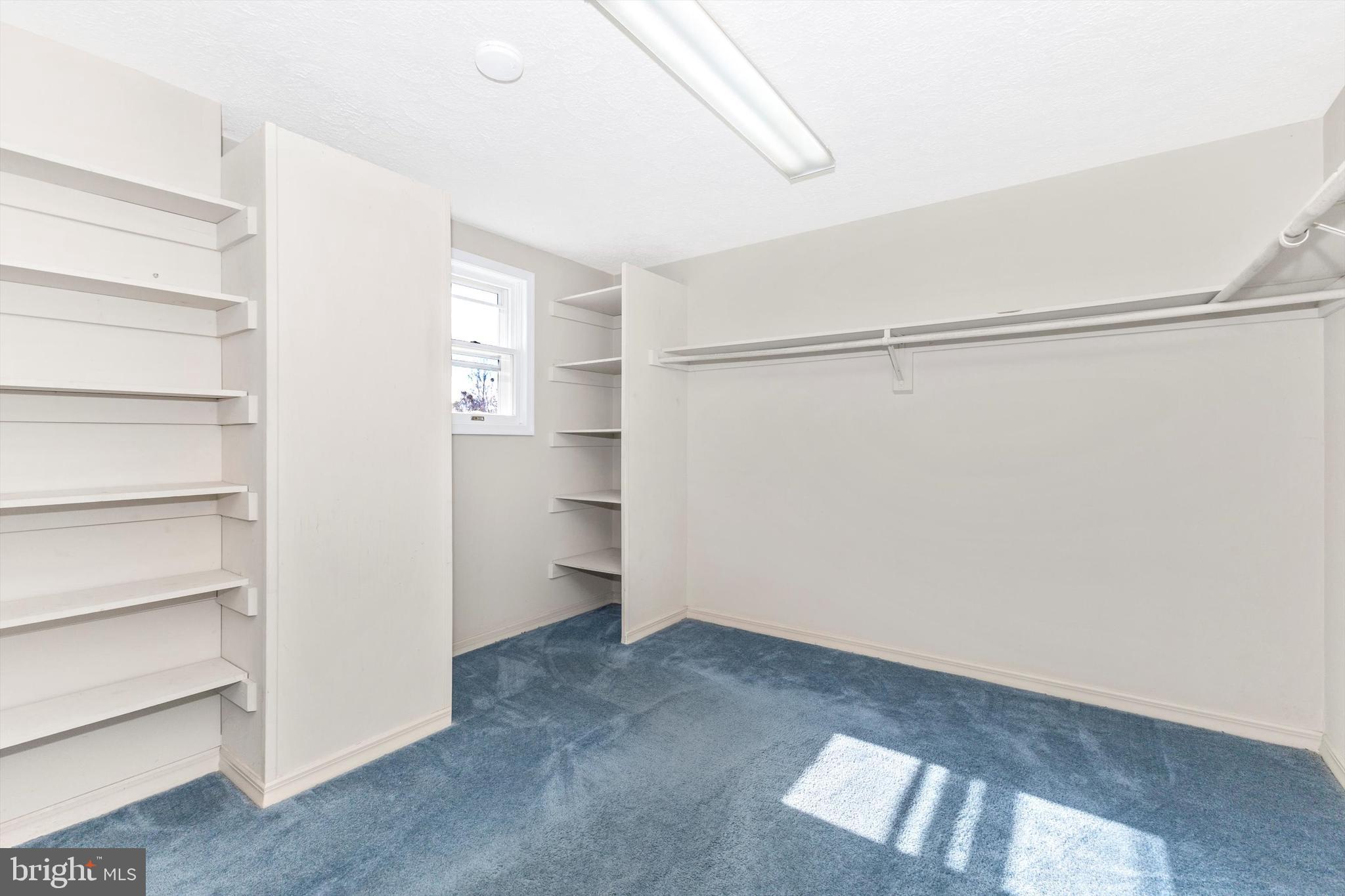 UTICA MILLS FARMETTES - Residential