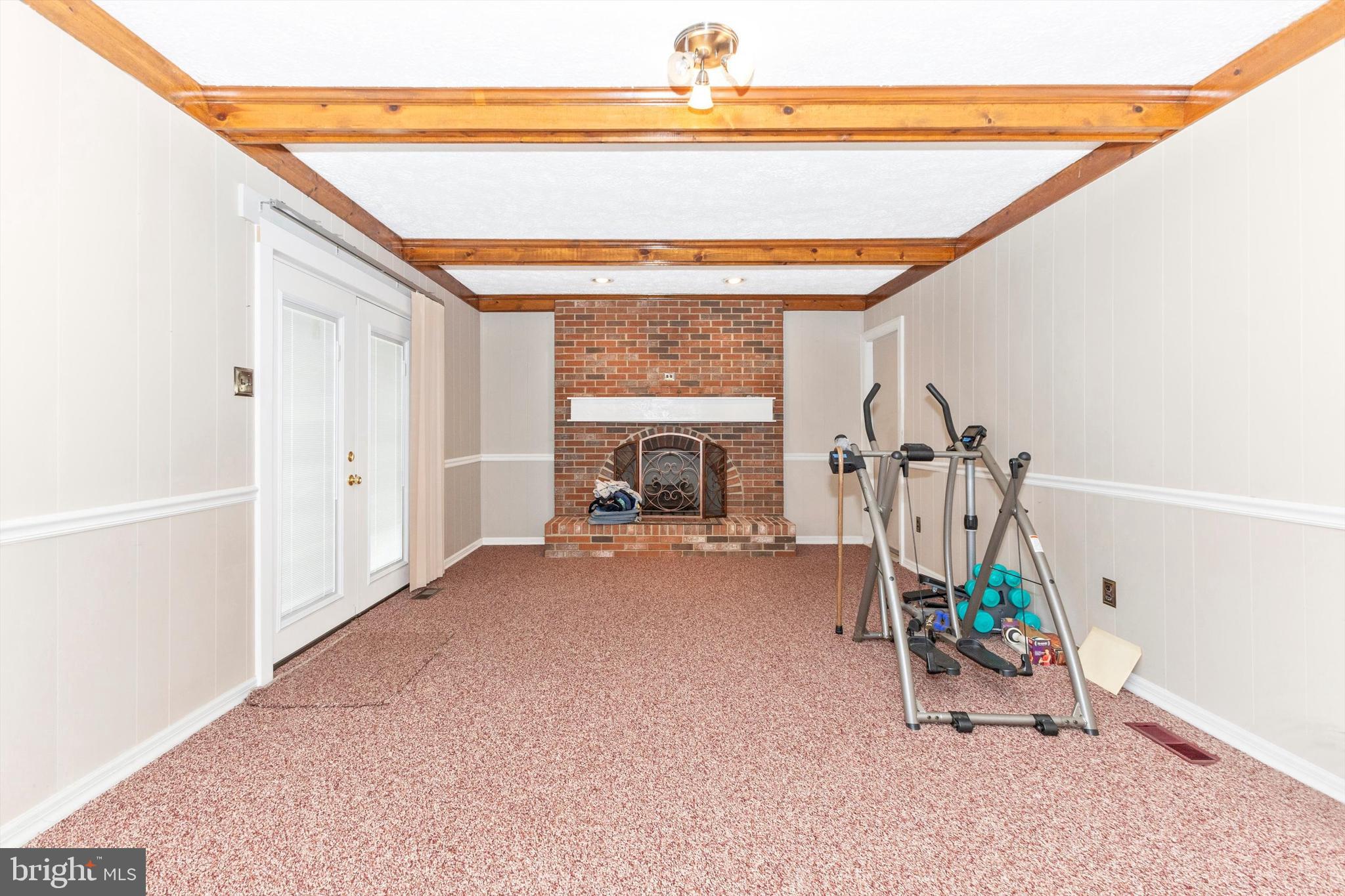 UTICA MILLS FARMETTES - Residential