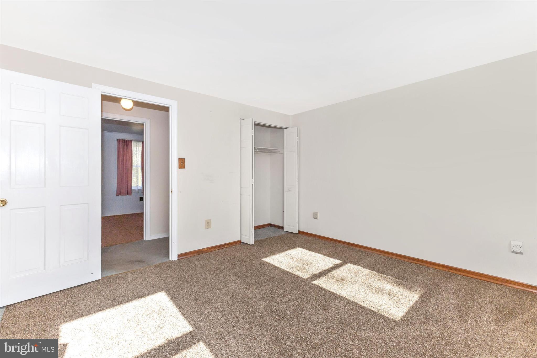 UTICA MILLS FARMETTES - Residential