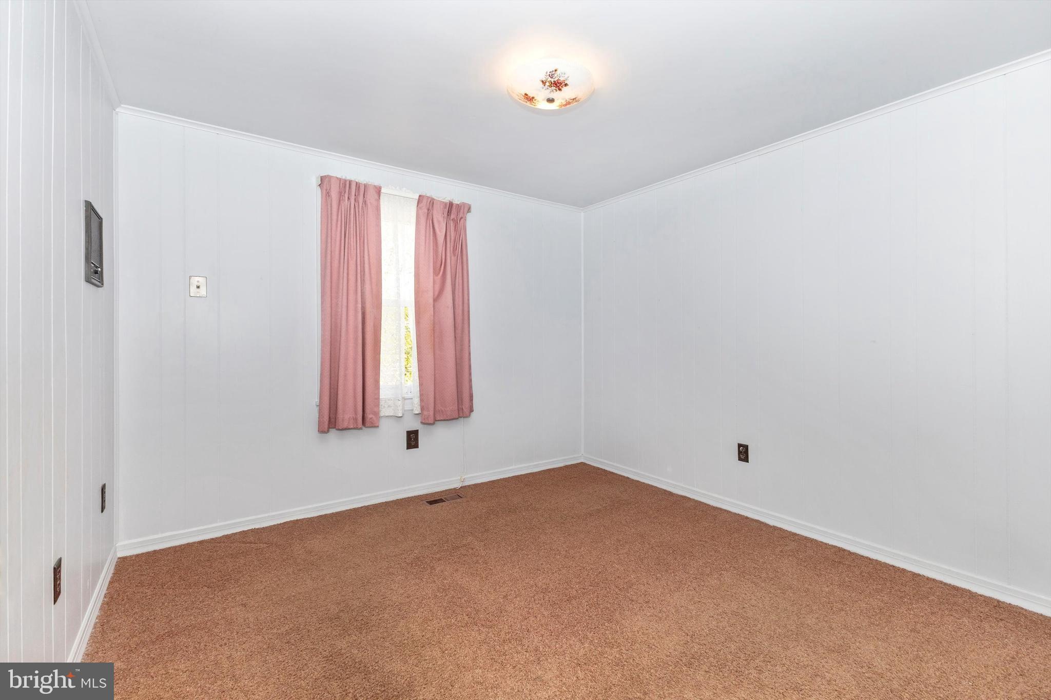 UTICA MILLS FARMETTES - Residential