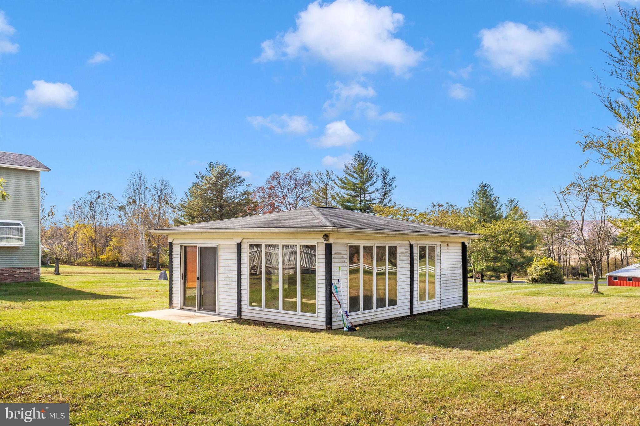 UTICA MILLS FARMETTES - Residential