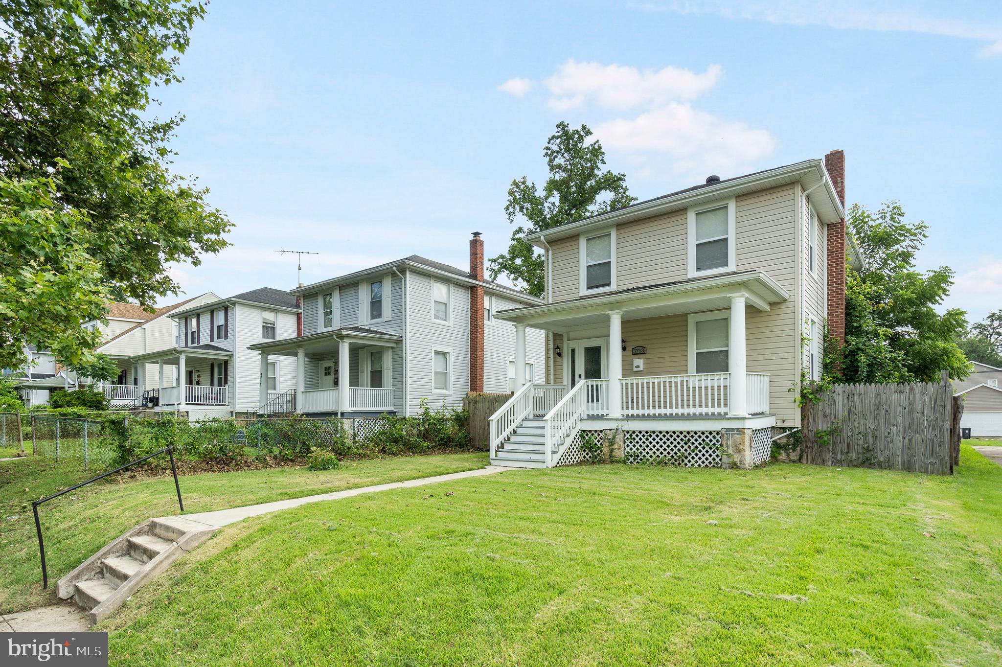 3713 WOODBINE AVENUE