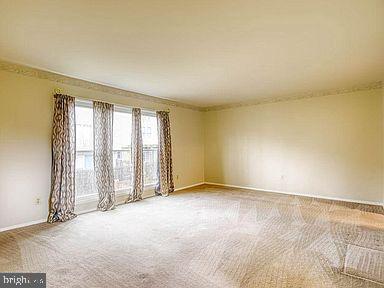 EDGEWATER VILLAGE - Residential Lease