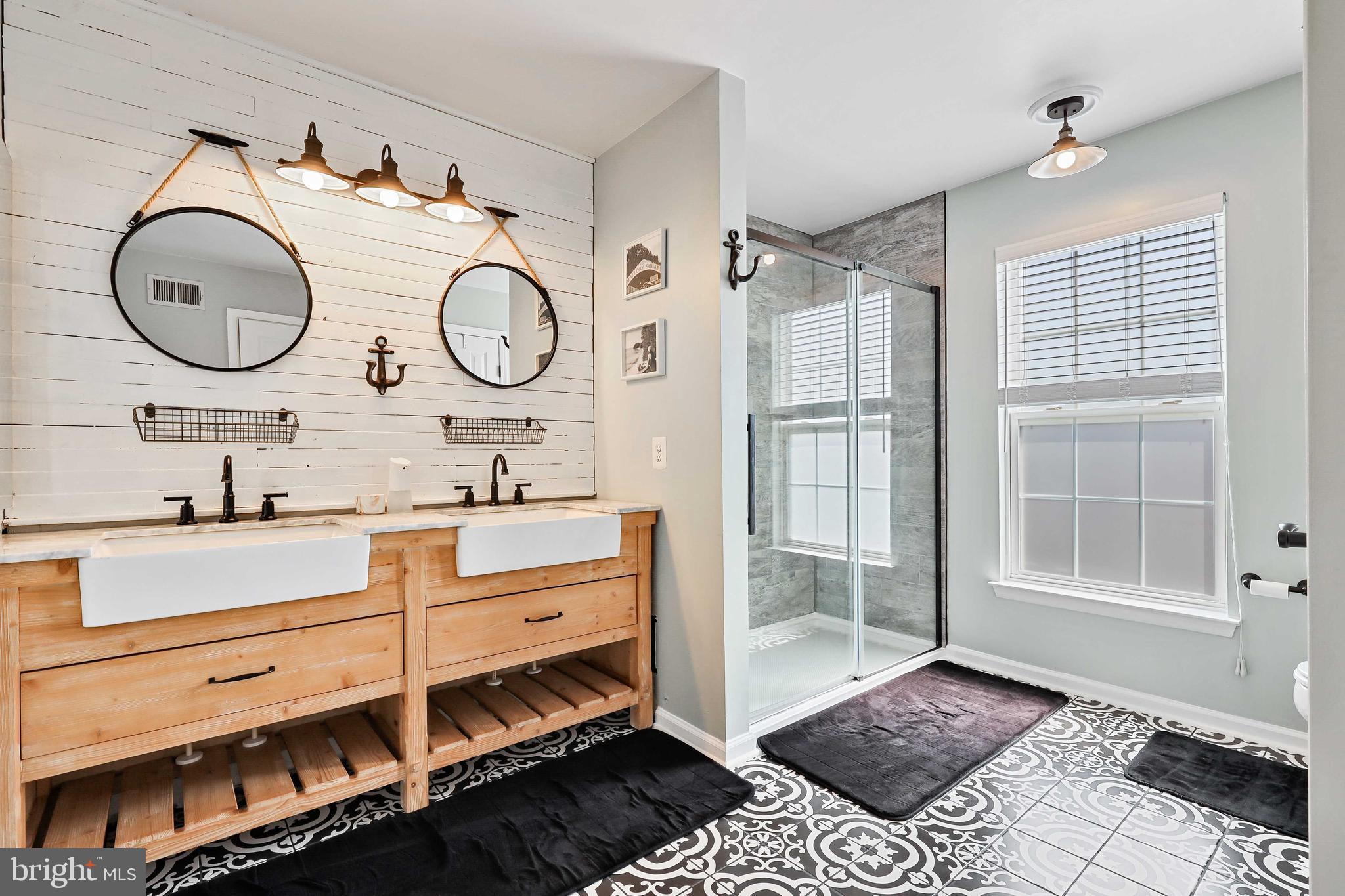 IRWINS CHOICE - Residential