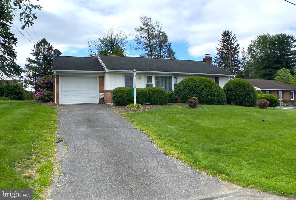 Photo of 12 Rees Drive, WILLOW STREET, PA 17584 (MLS # PALA2070102)