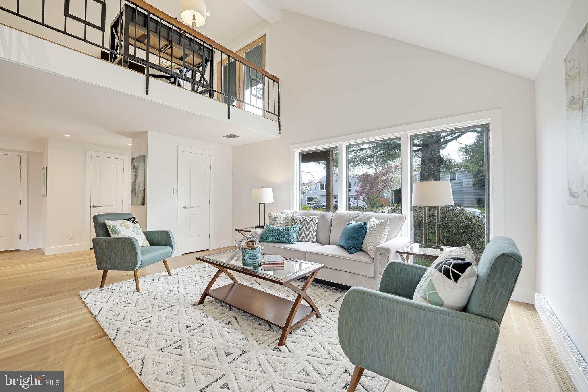 MADISON MANOR - Residential