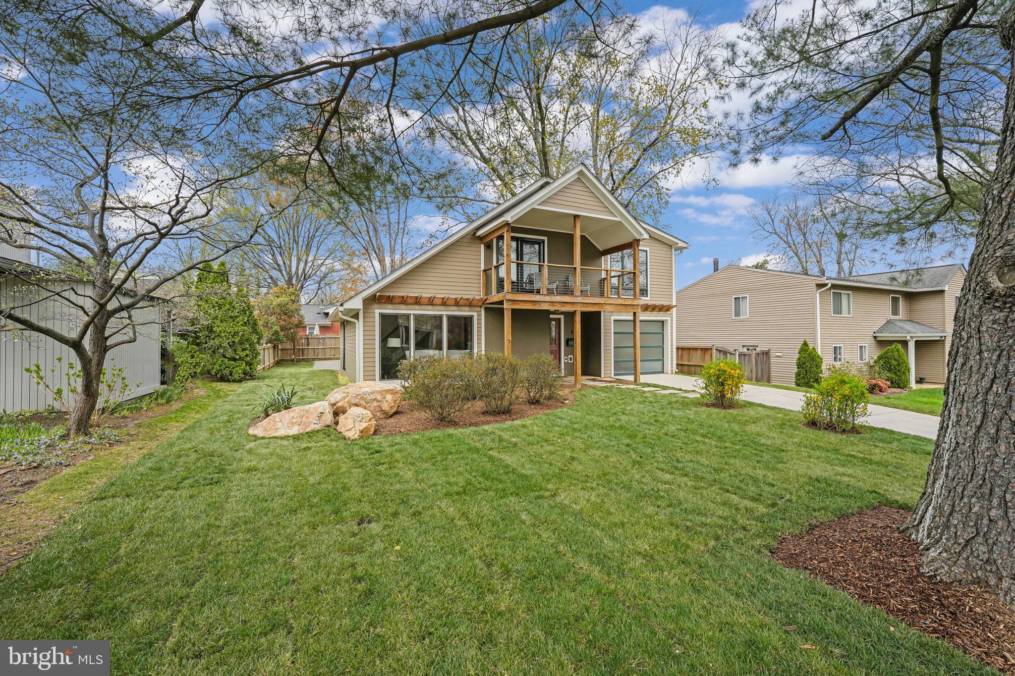 MADISON MANOR - Residential