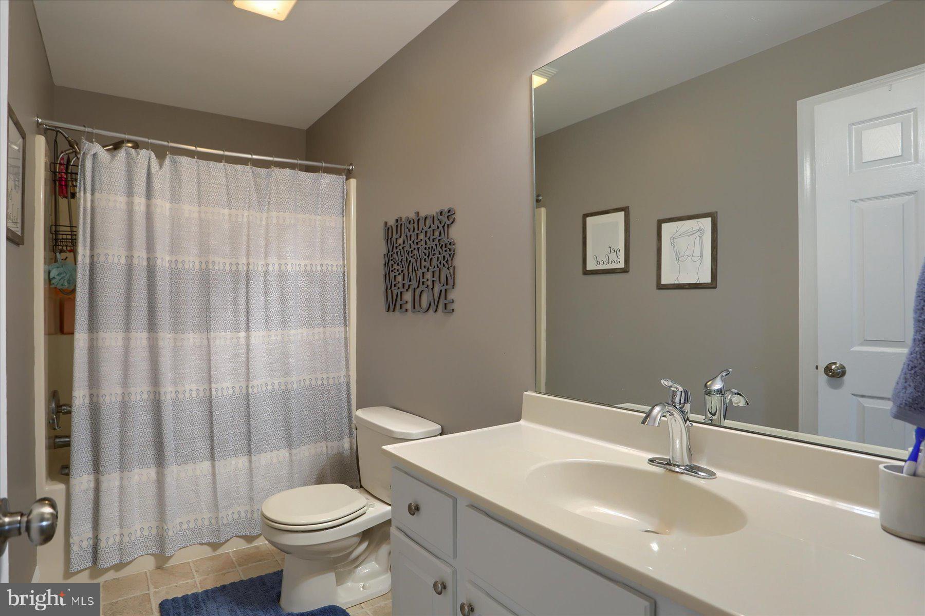 GRANTHAM CROSSING - Residential