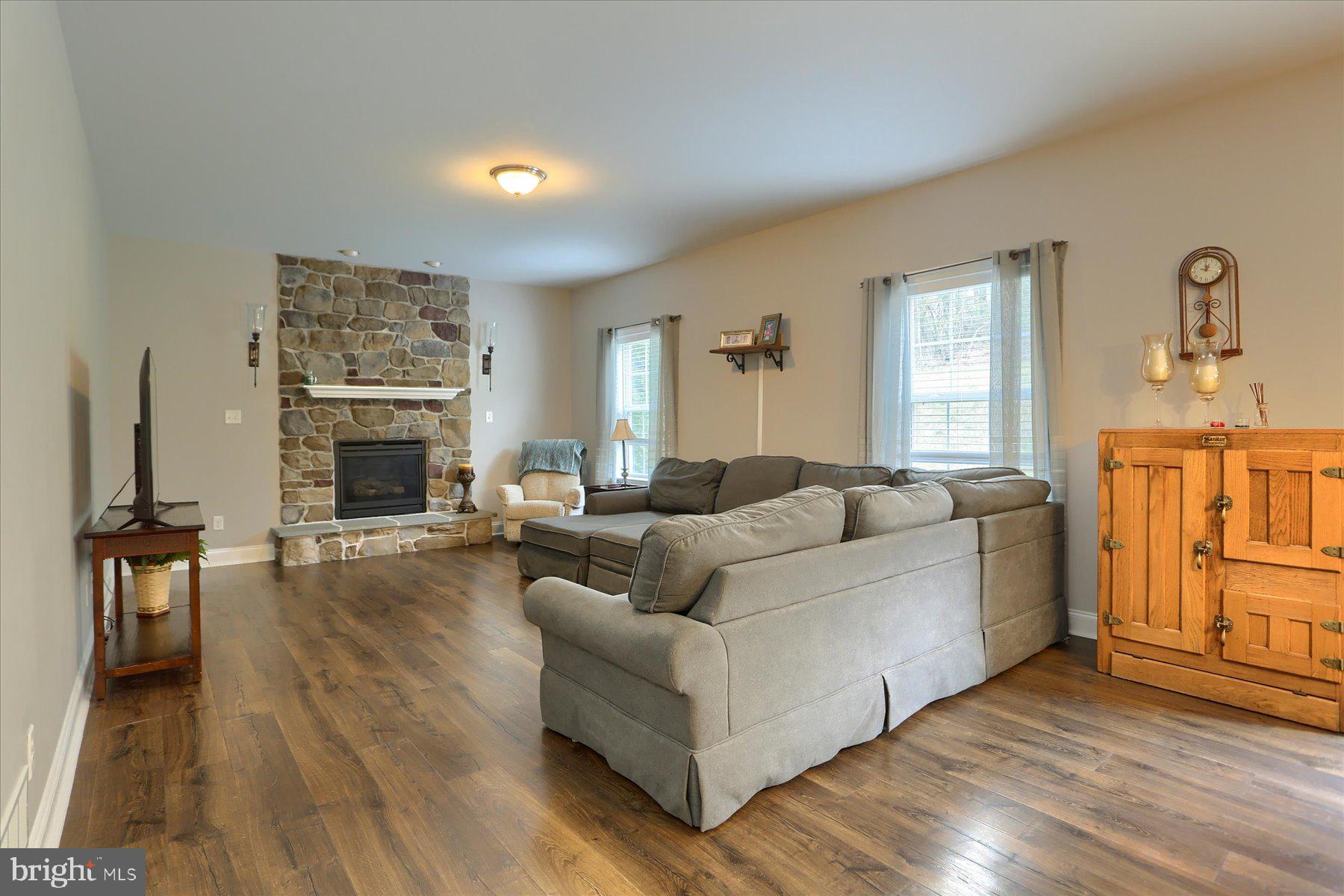 GRANTHAM CROSSING - Residential