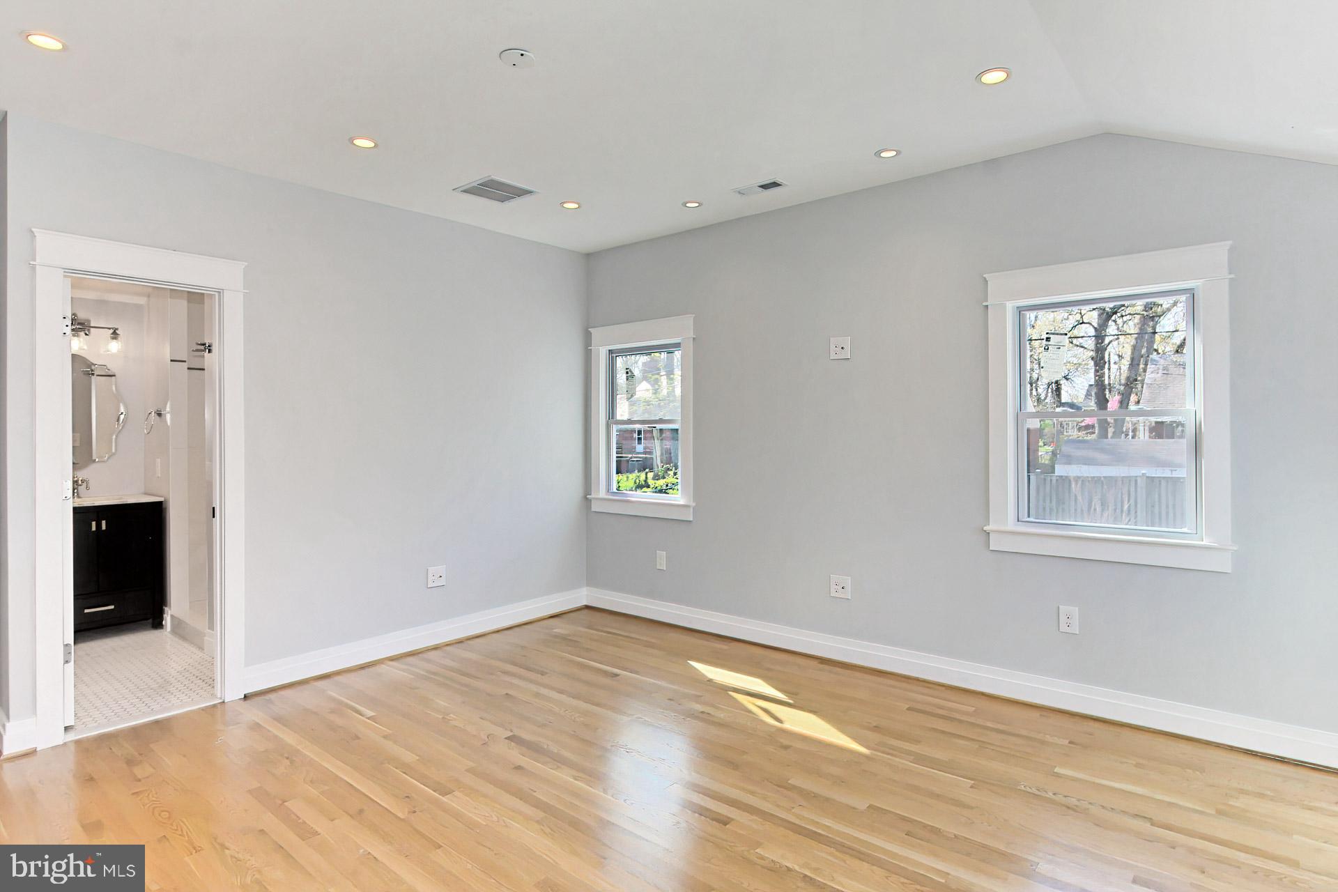 BEVERLY HILLS - Residential