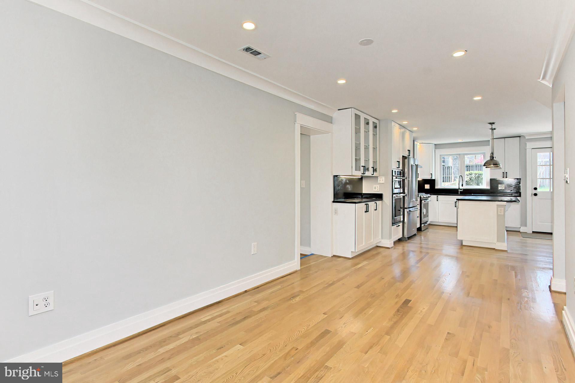 BEVERLY HILLS - Residential