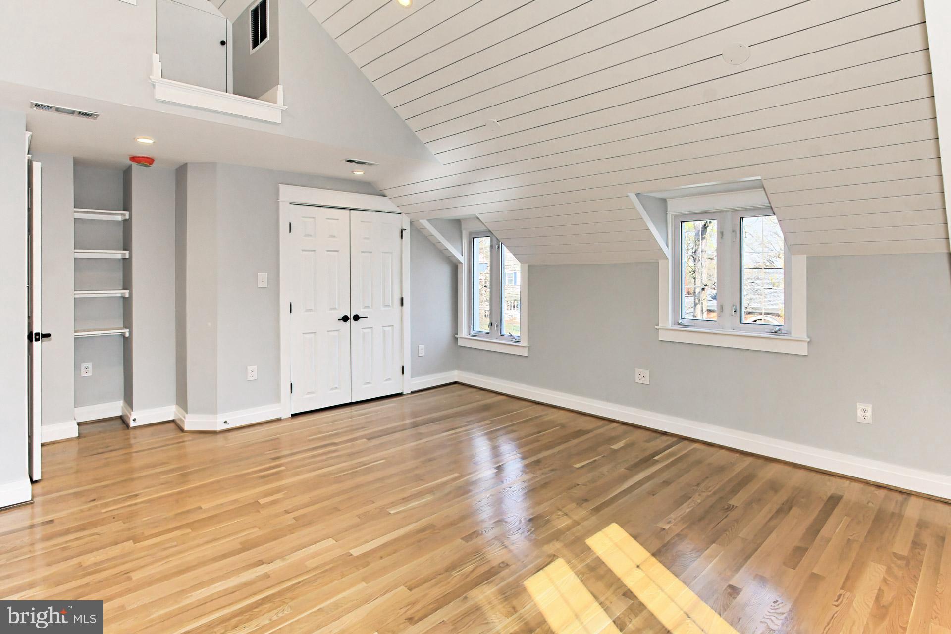 BEVERLY HILLS - Residential