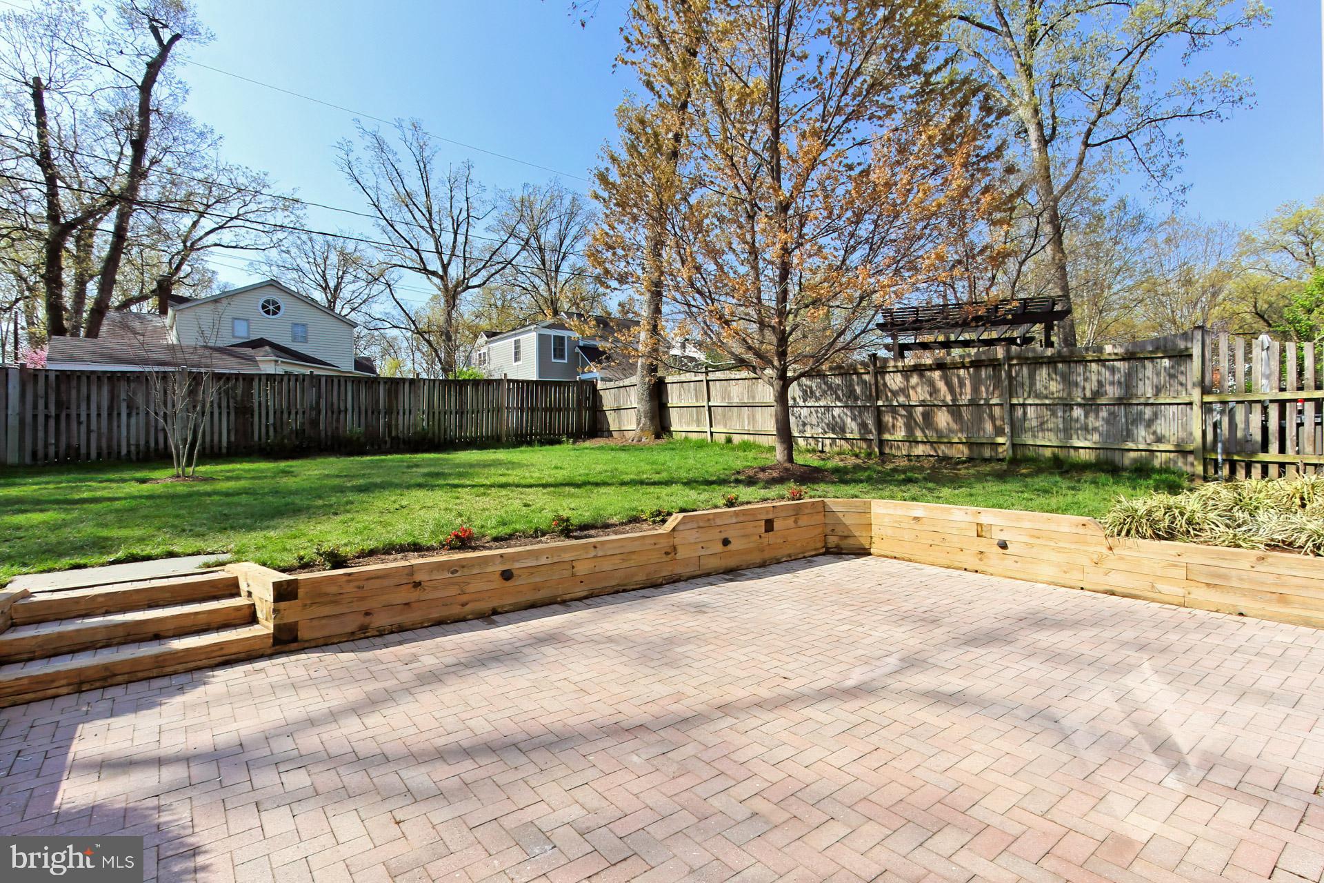 BEVERLY HILLS - Residential