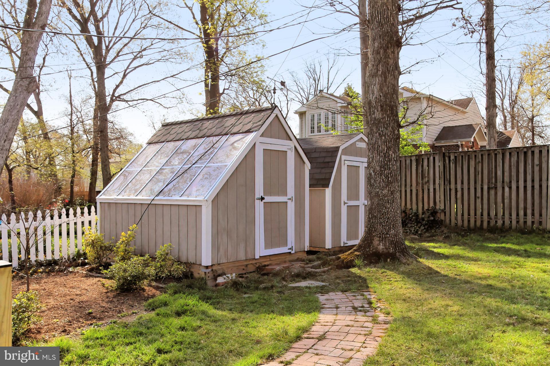 BEVERLY HILLS - Residential