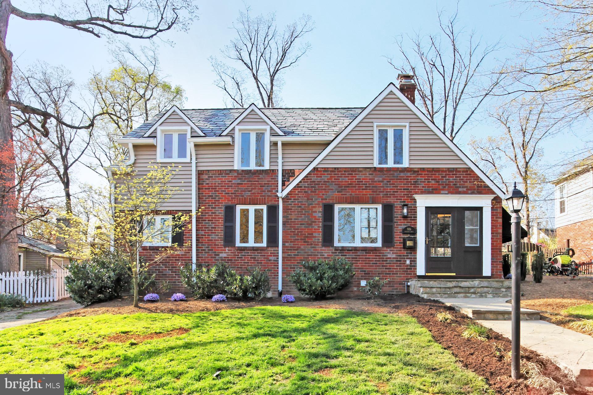 BEVERLY HILLS - Residential