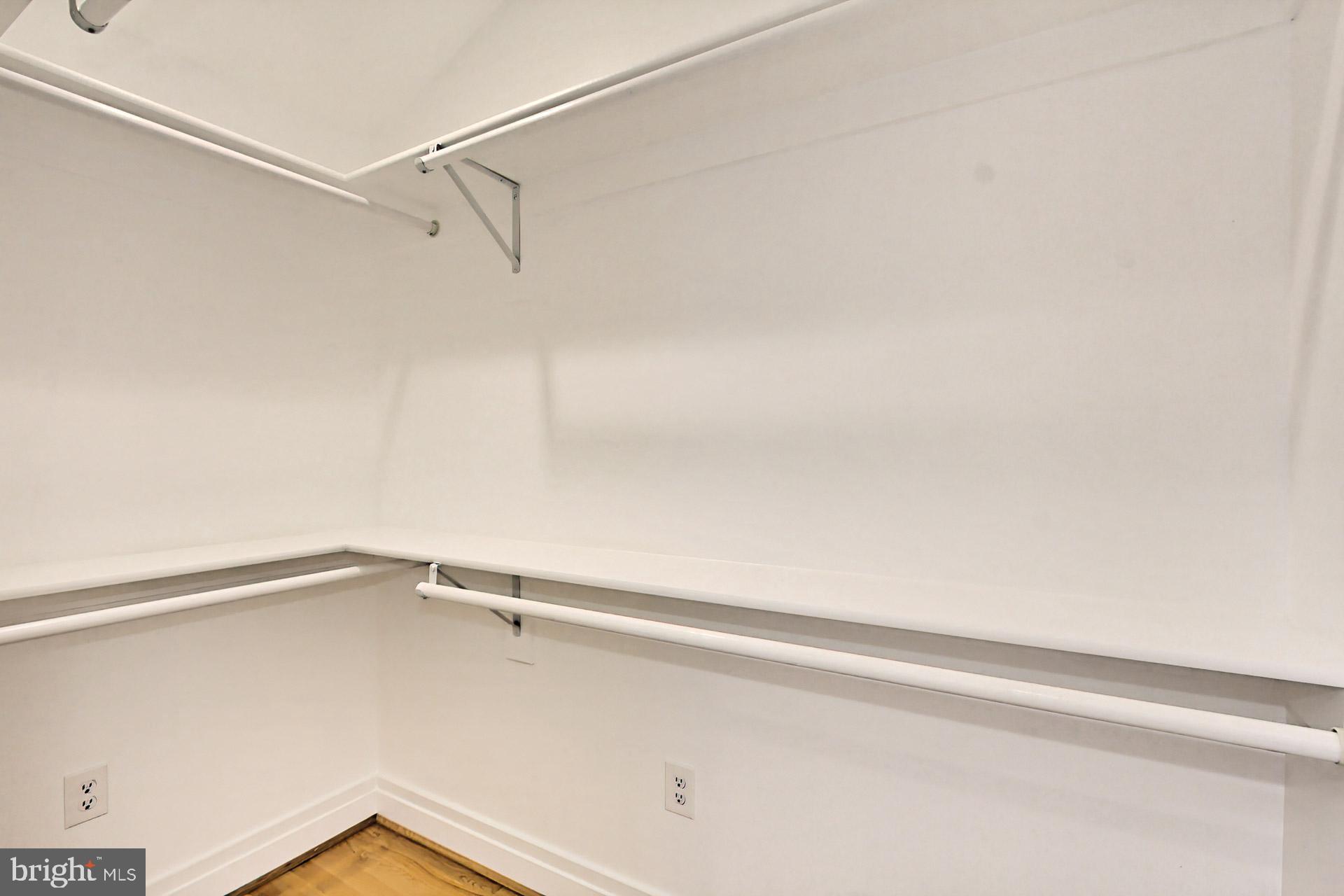 BEVERLY HILLS - Residential