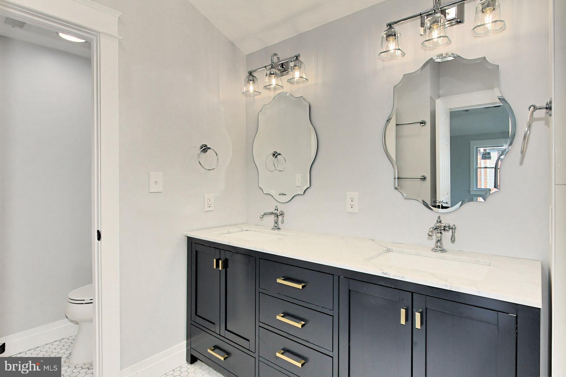 BEVERLY HILLS - Residential