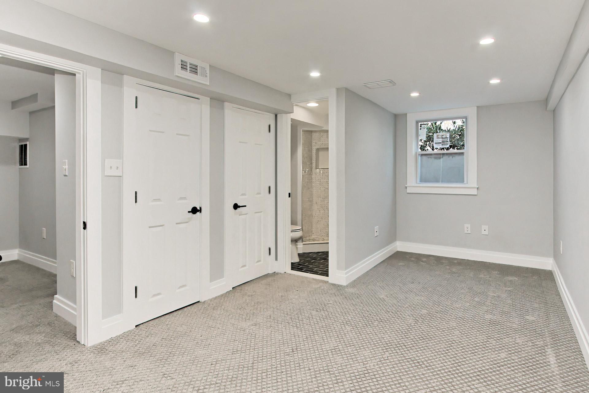 BEVERLY HILLS - Residential