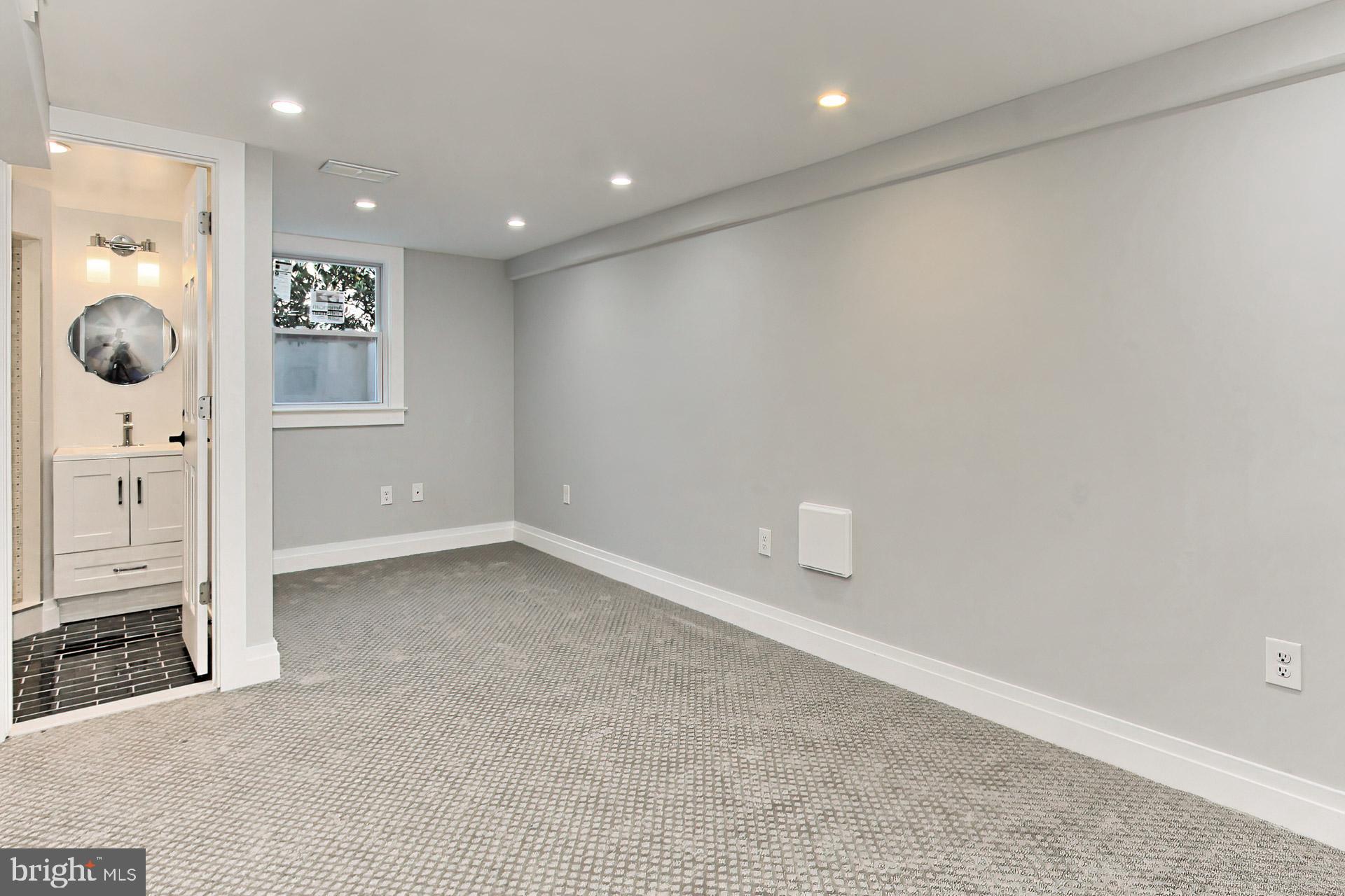 BEVERLY HILLS - Residential