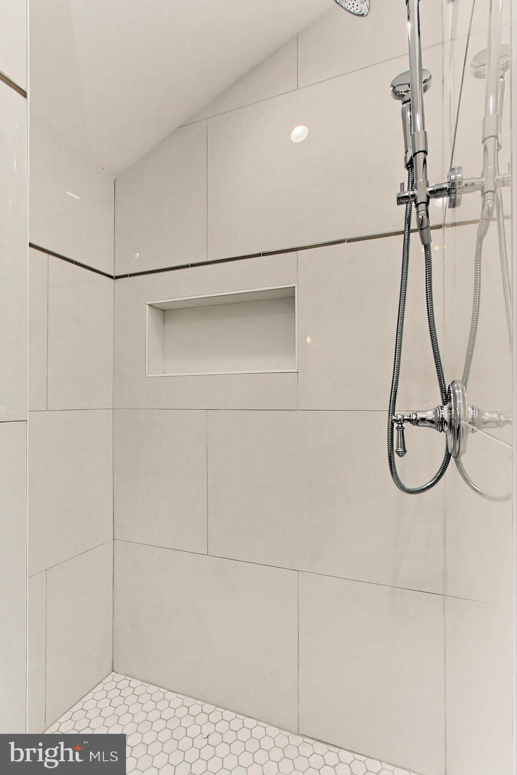 BEVERLY HILLS - Residential