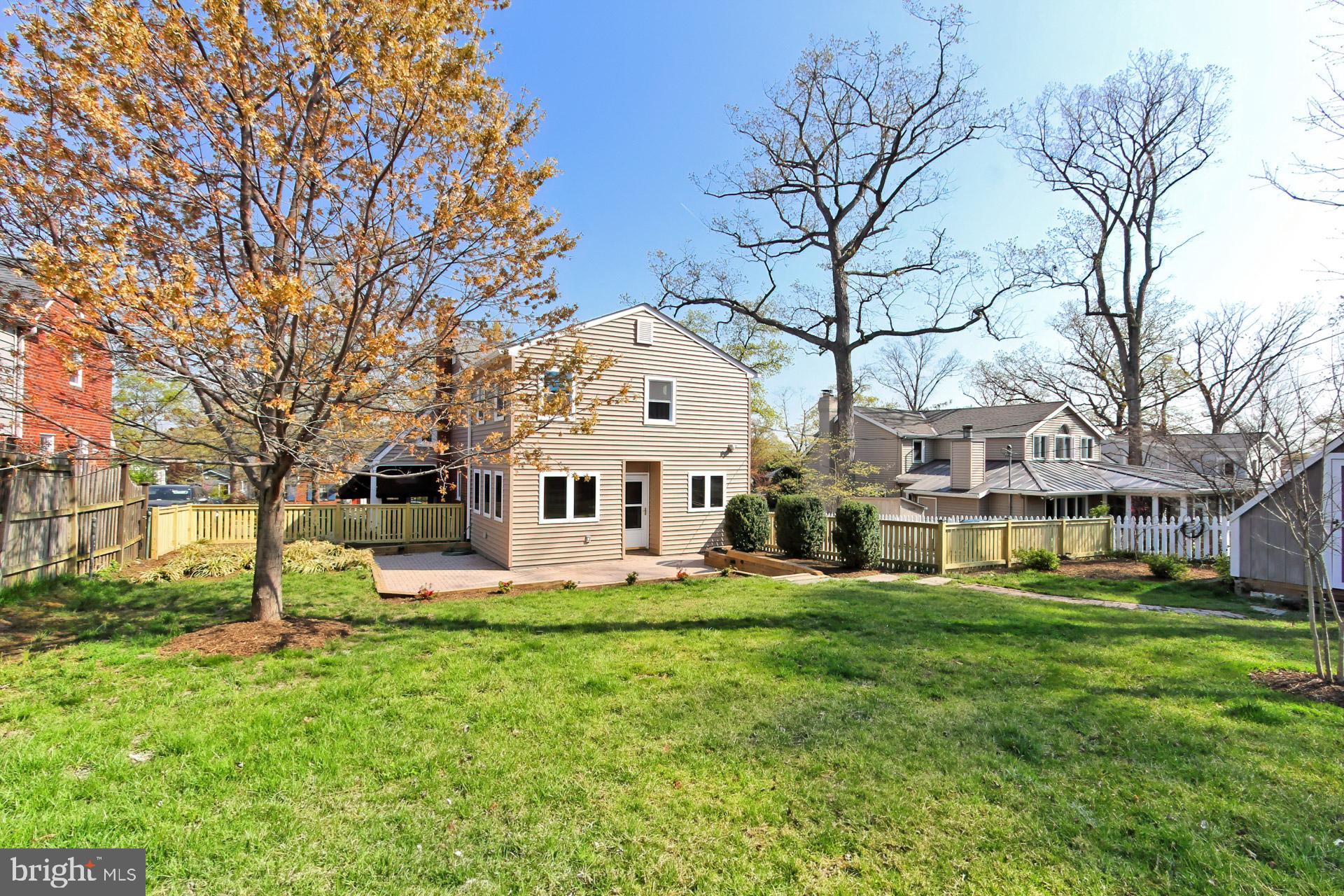 BEVERLY HILLS - Residential