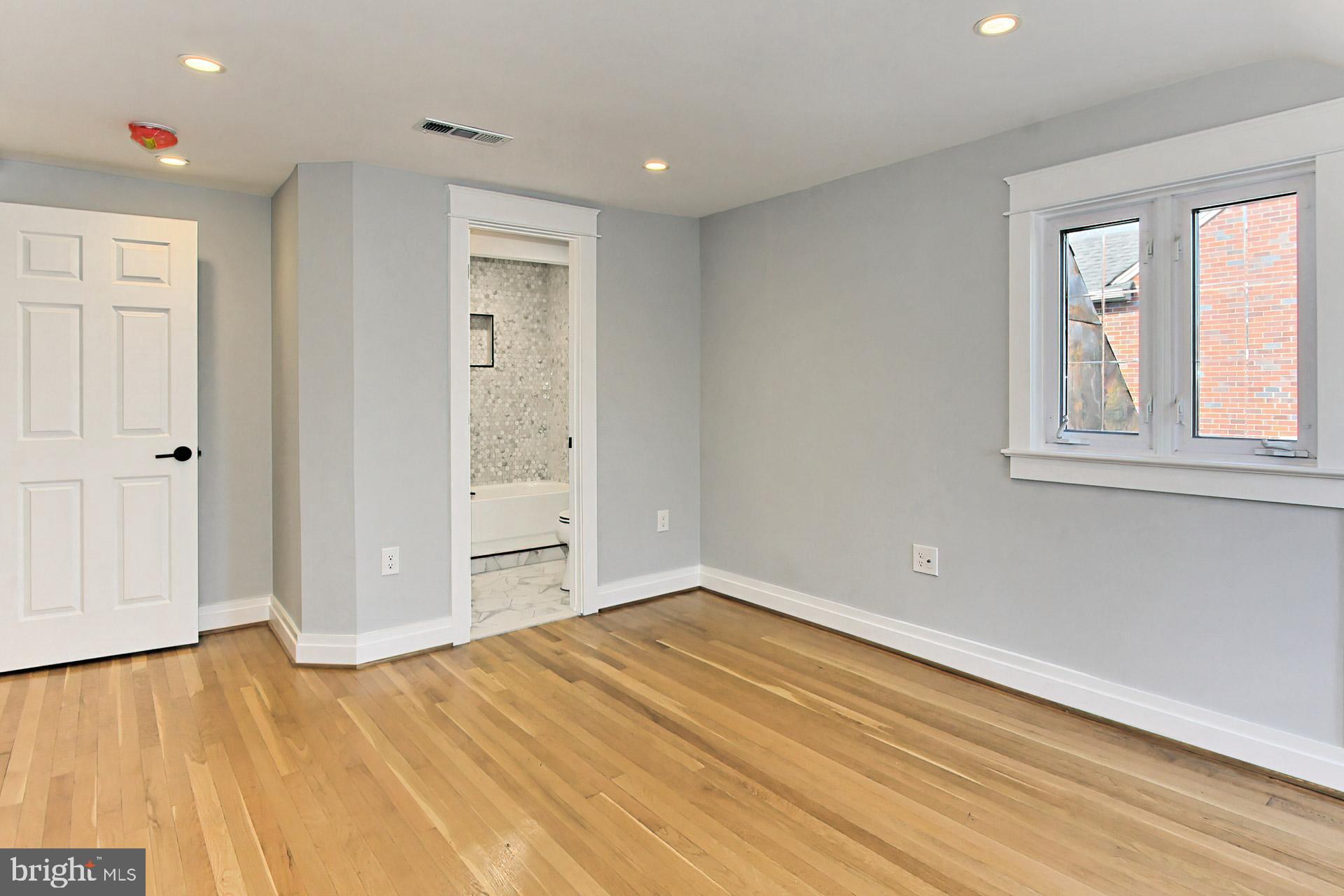 BEVERLY HILLS - Residential