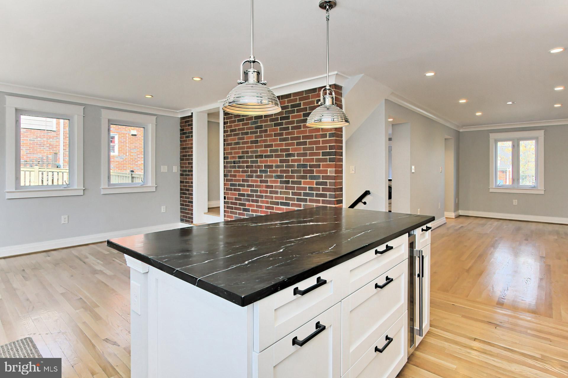 BEVERLY HILLS - Residential