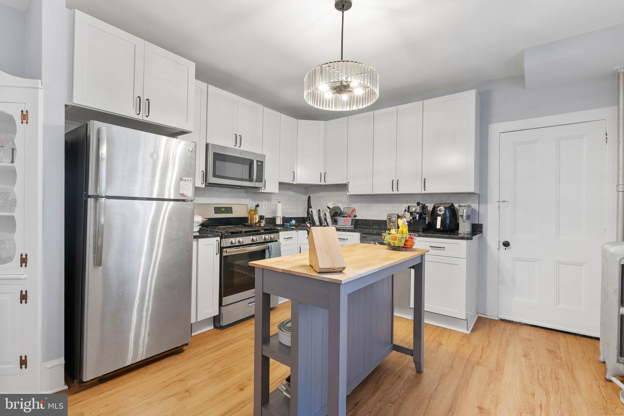 FAIRMOUNT - Residential