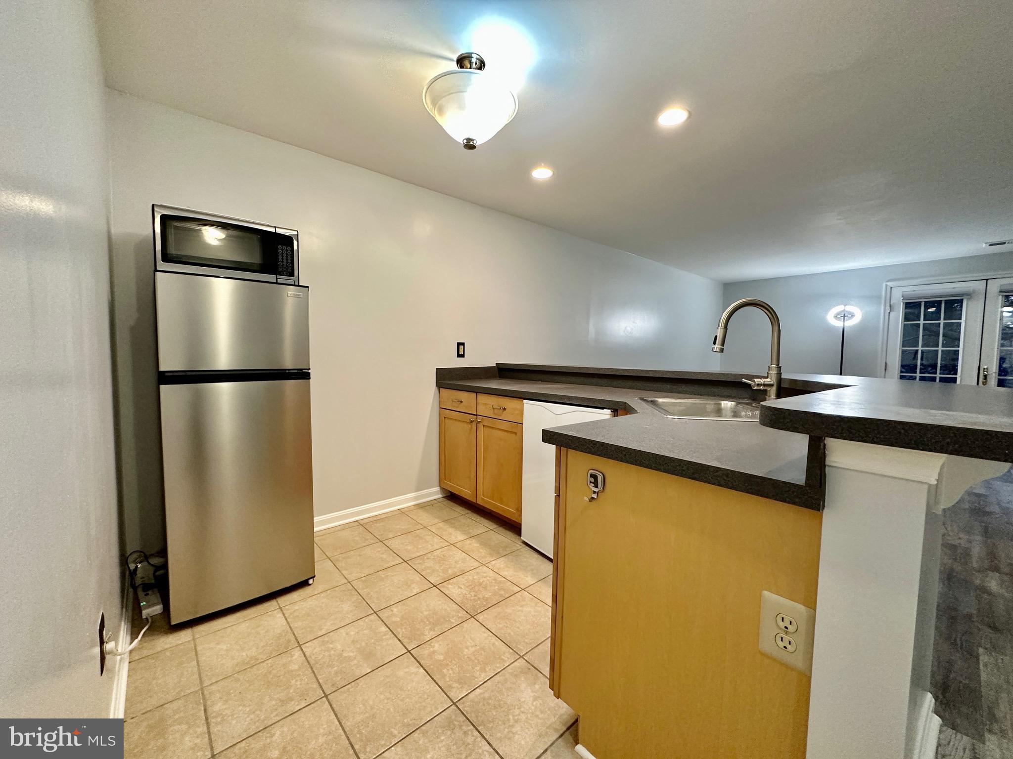 ARBOR WOOD - Residential Lease