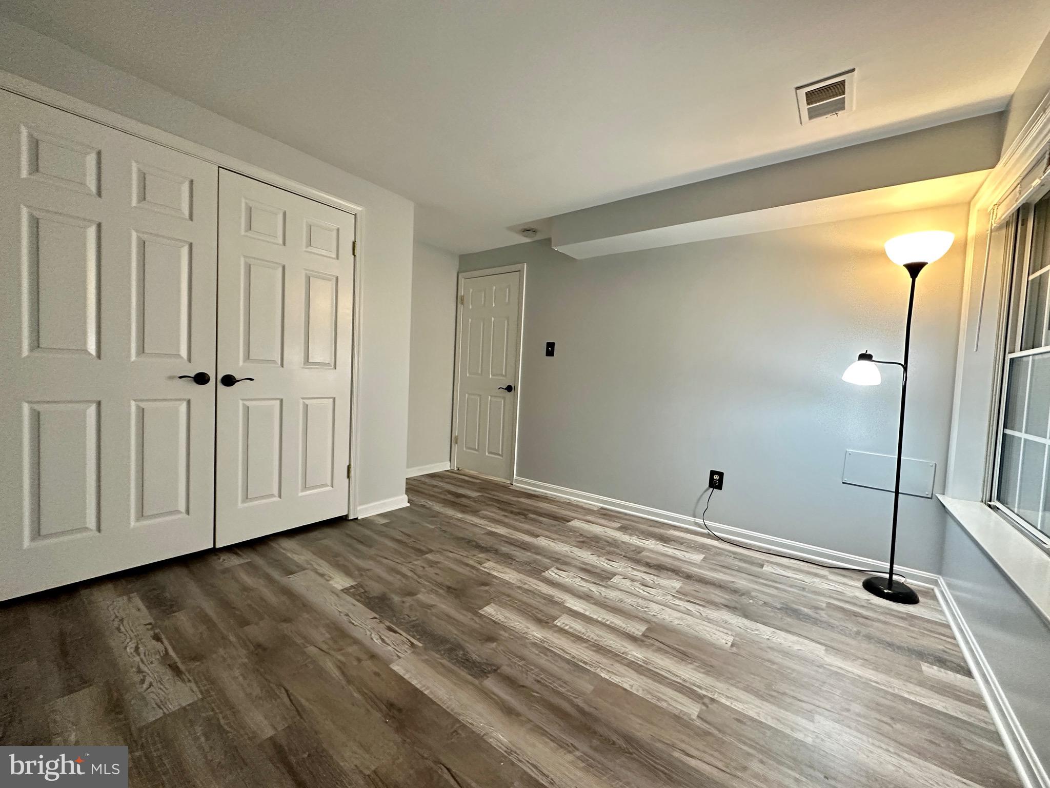 ARBOR WOOD - Residential Lease