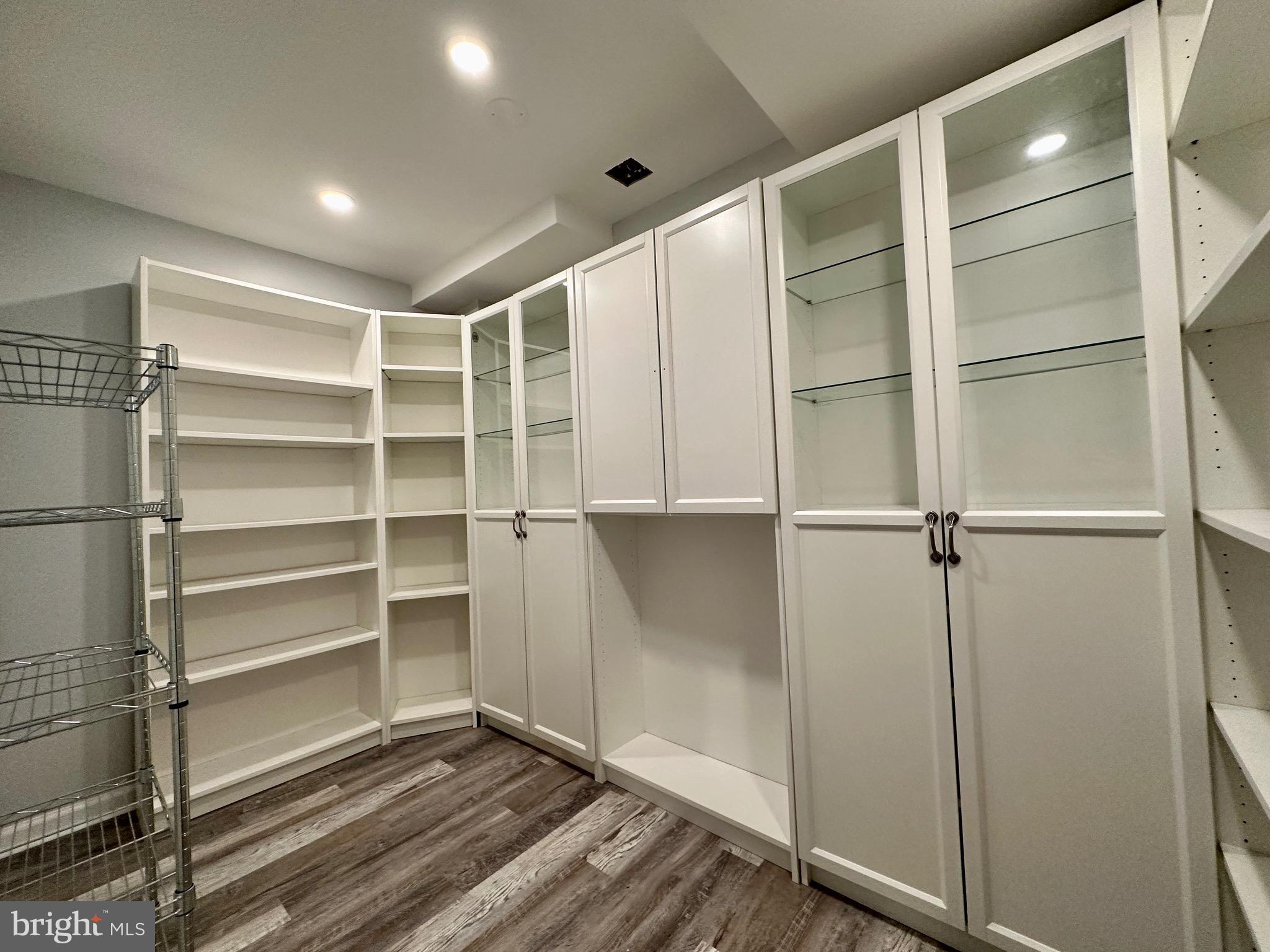 ARBOR WOOD - Residential Lease