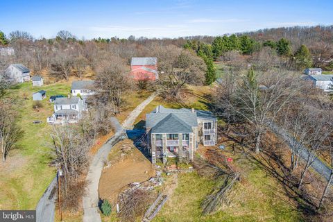 1049 POOLE ROAD WESTMINSTER MD 21157