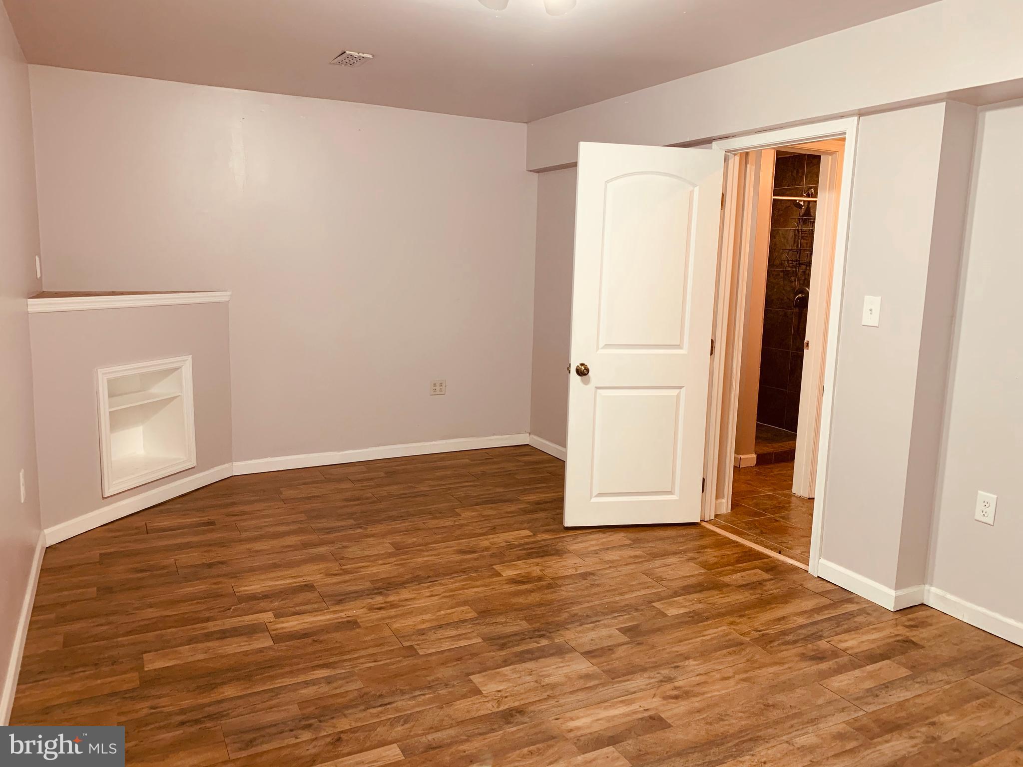 WOODS EDGE TOWNHOME CONDOMINIUMS - Residential