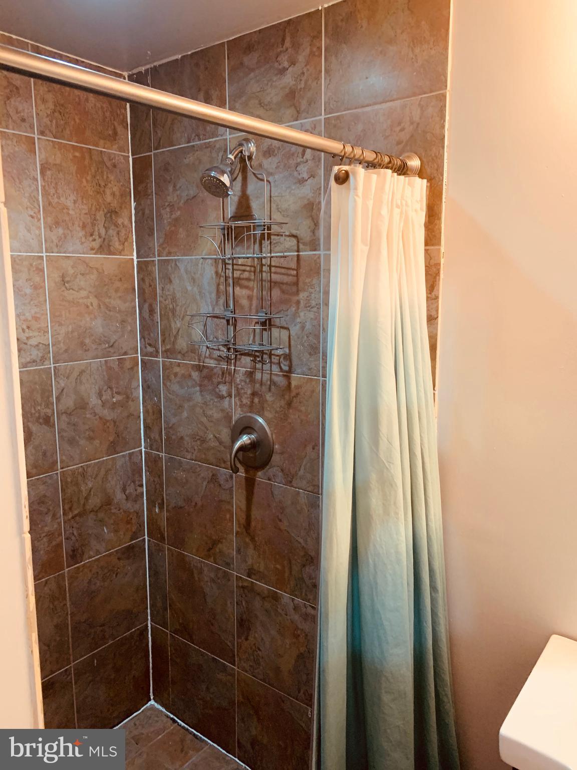 WOODS EDGE TOWNHOME CONDOMINIUMS - Residential