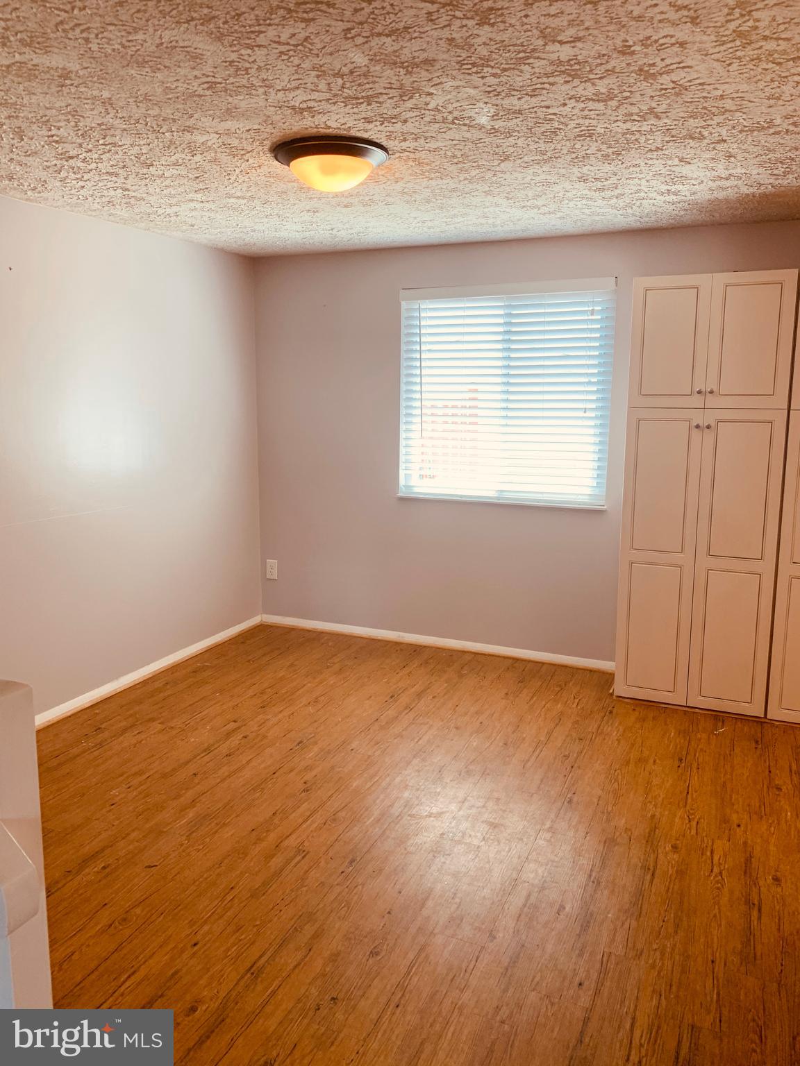 WOODS EDGE TOWNHOME CONDOMINIUMS - Residential