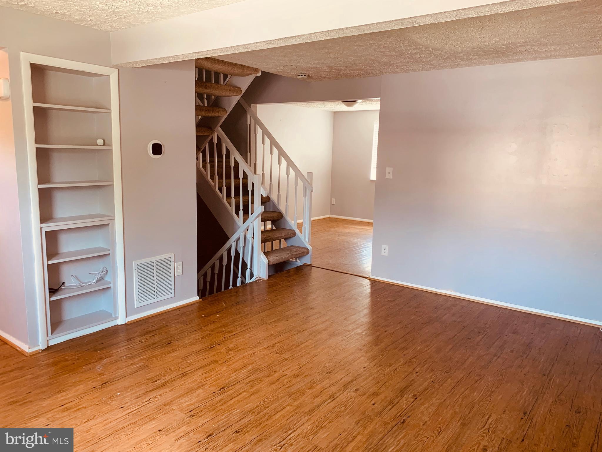 WOODS EDGE TOWNHOME CONDOMINIUMS - Residential