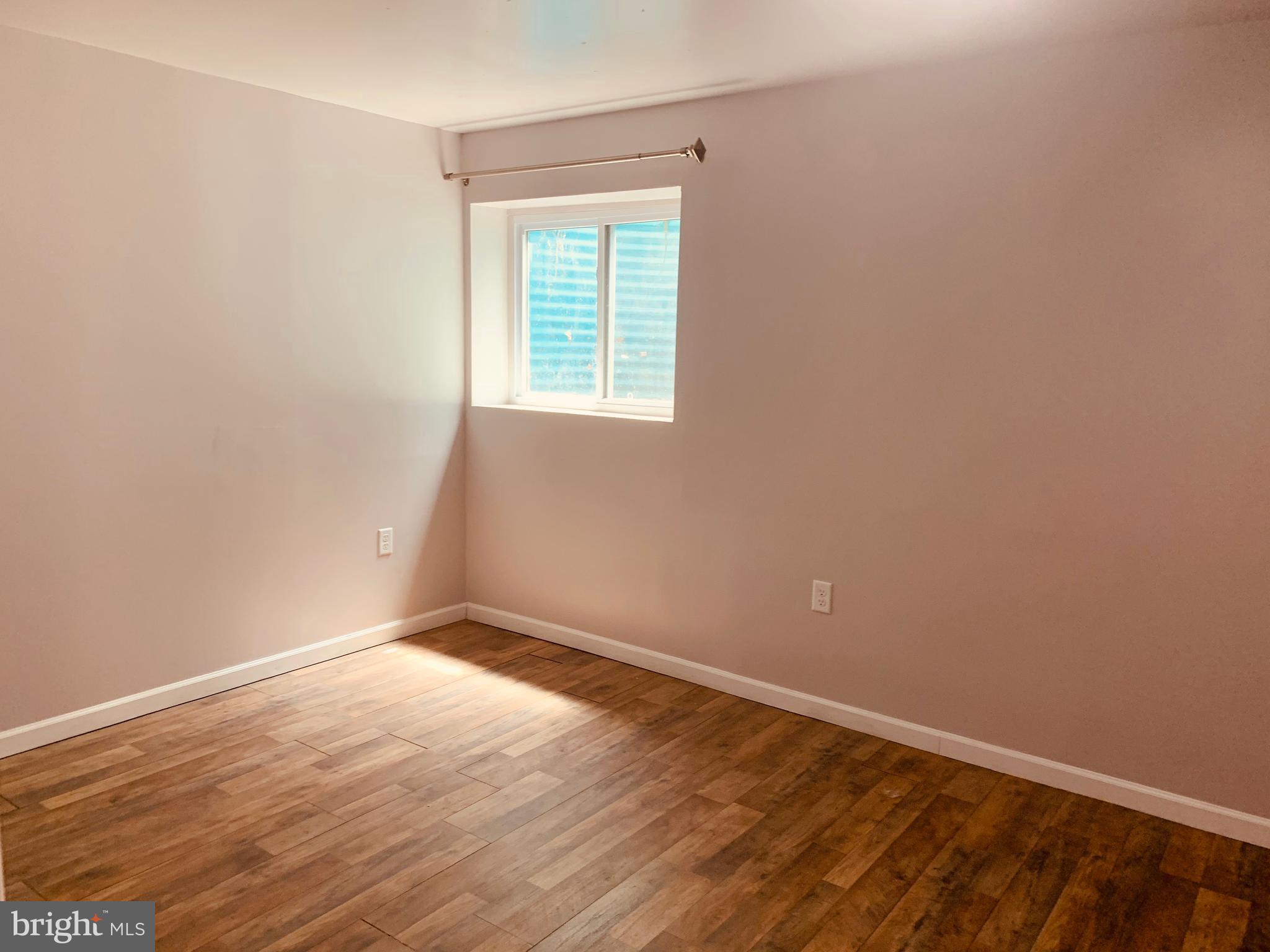 WOODS EDGE TOWNHOME CONDOMINIUMS - Residential