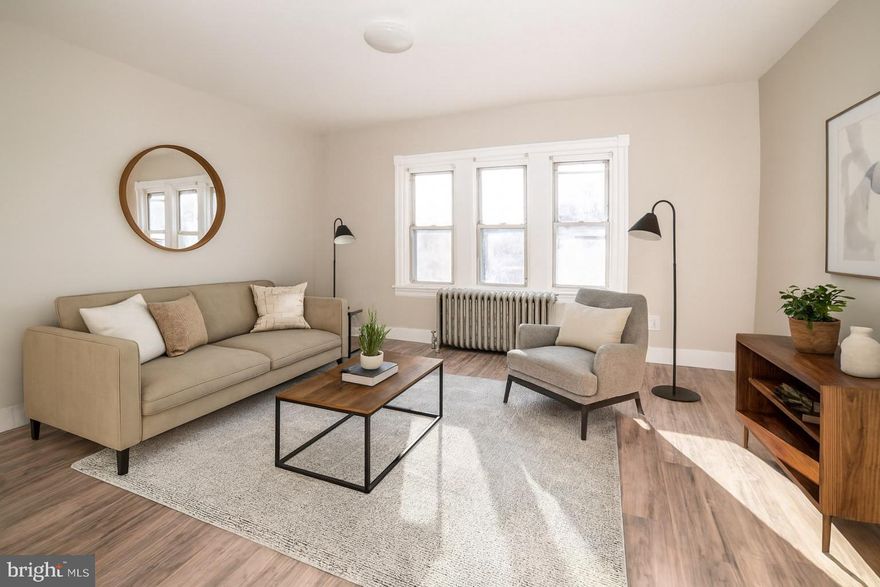 Welcome to 307 Lincoln Ave, Unit 2 — a beautifully renovated 2nd-floor apartment in the heart of Darby, PA!
This fully updated 1-bedroom, 1-bathroom unit is modern, bright, and move-in ready — the perfect place to settle in and feel right at home.
Enjoy a space that’s been thoughtfully refreshed from top to bottom, offering comfortable living and a clean, stylish feel throughout. The location couldn’t be more convenient: you're just minutes from major travel routes, public transportation, and a great selection of shops and restaurants.
This apartment is Section 8 Approved!
This gem won’t last long — schedule your showing today!