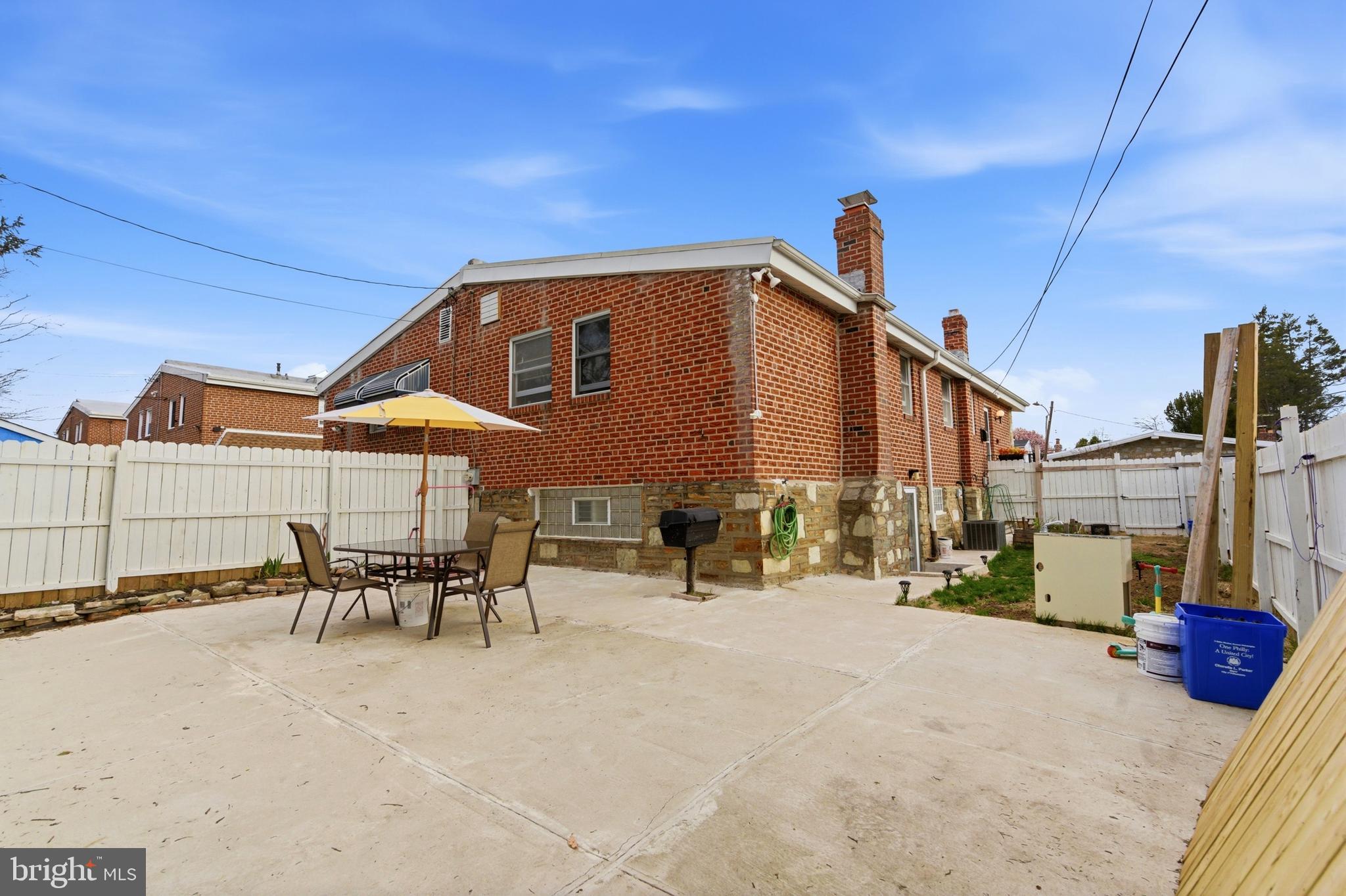 BUSTLETON - Residential