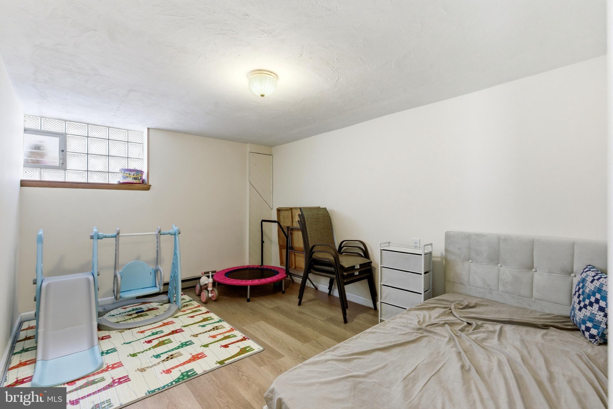 BUSTLETON - Residential